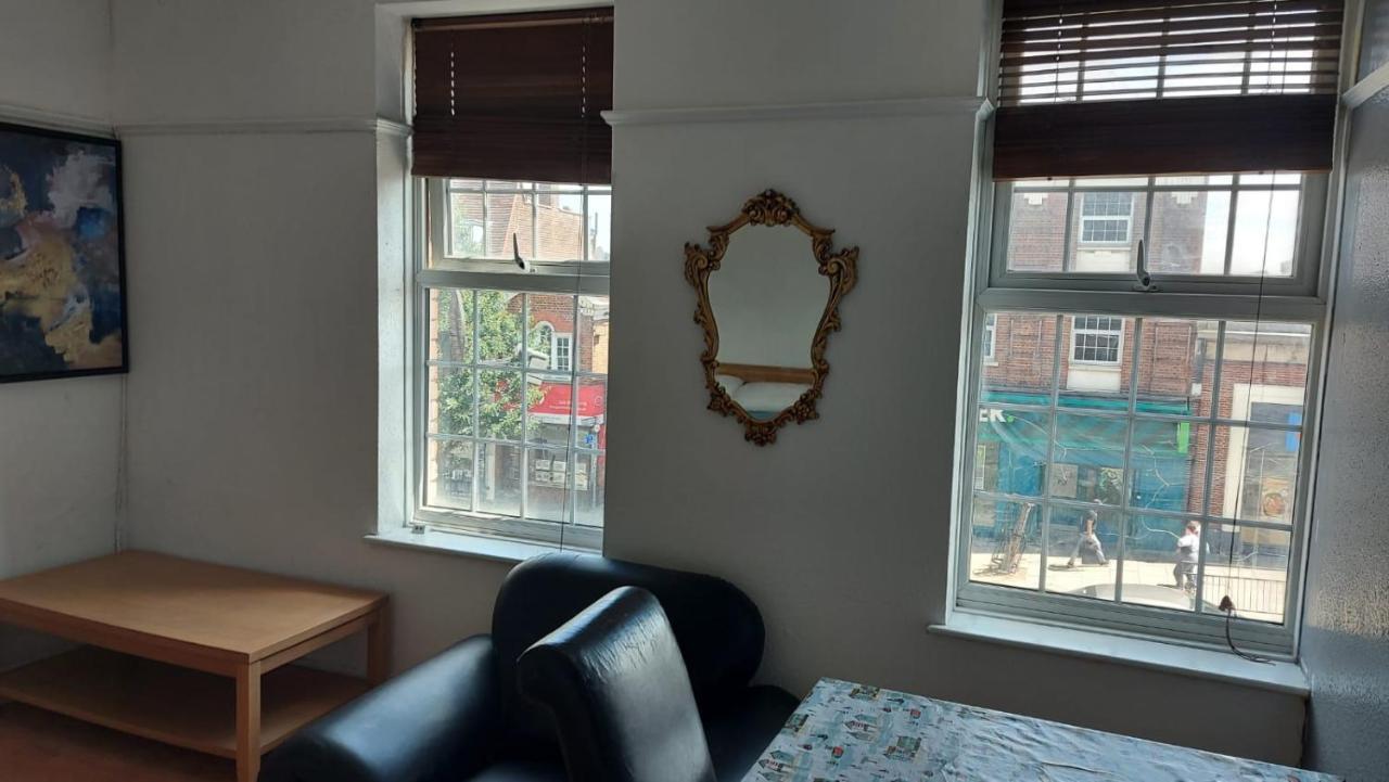 London Edgware Station Apartment Dış mekan fotoğraf