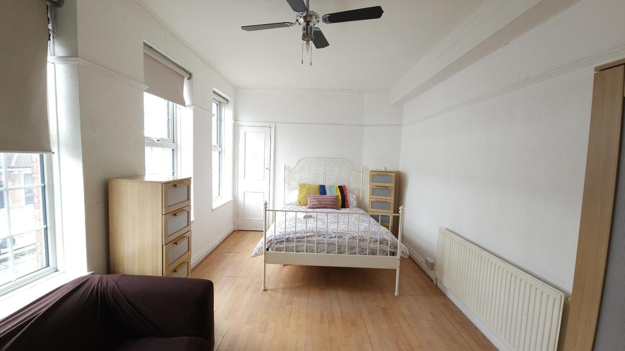 London Edgware Station Apartment Dış mekan fotoğraf