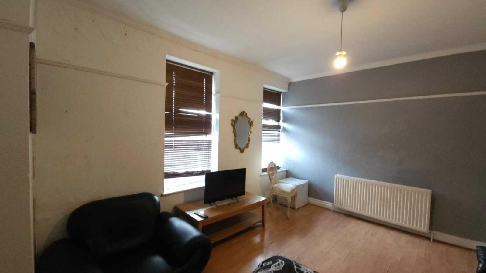 London Edgware Station Apartment Oda fotoğraf