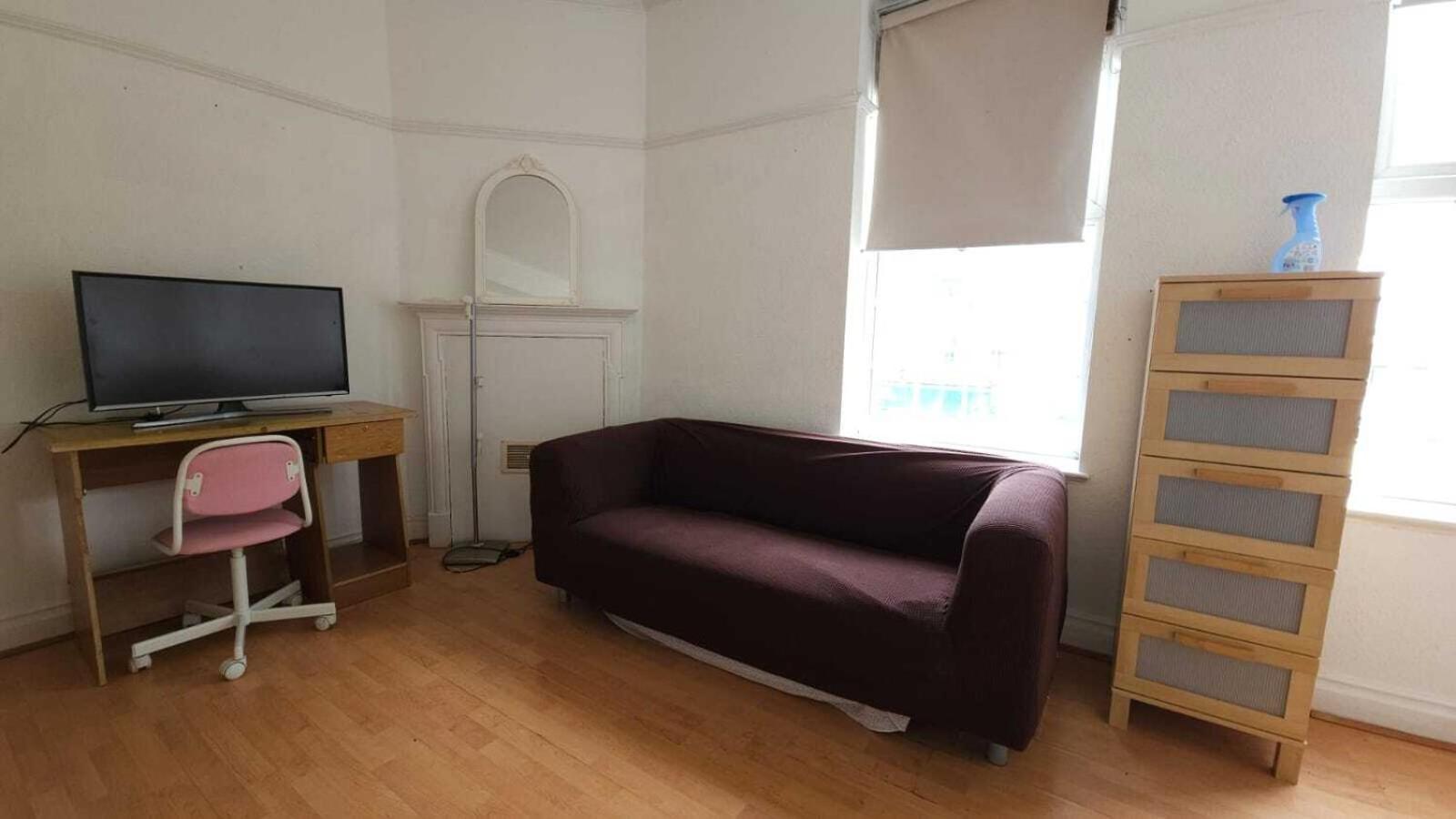 London Edgware Station Apartment Oda fotoğraf